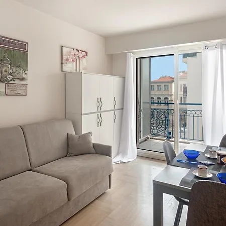 Eden Palace 3 - Happy Apartment